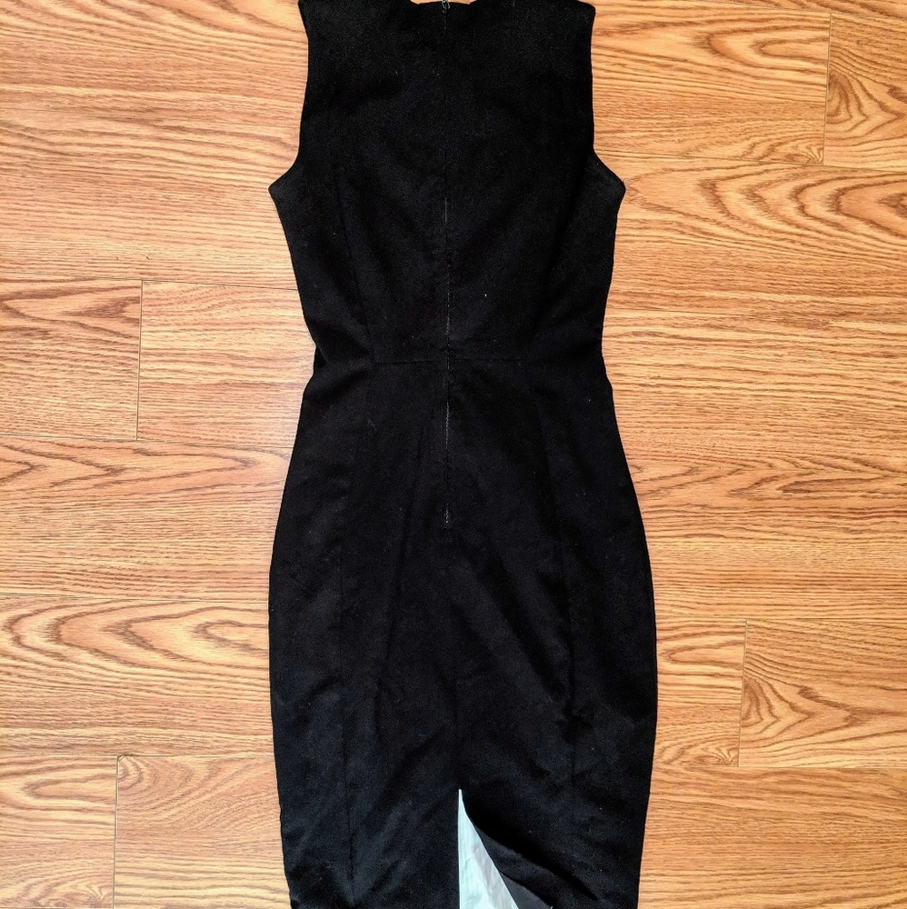 Dress - Picture 3 of 3